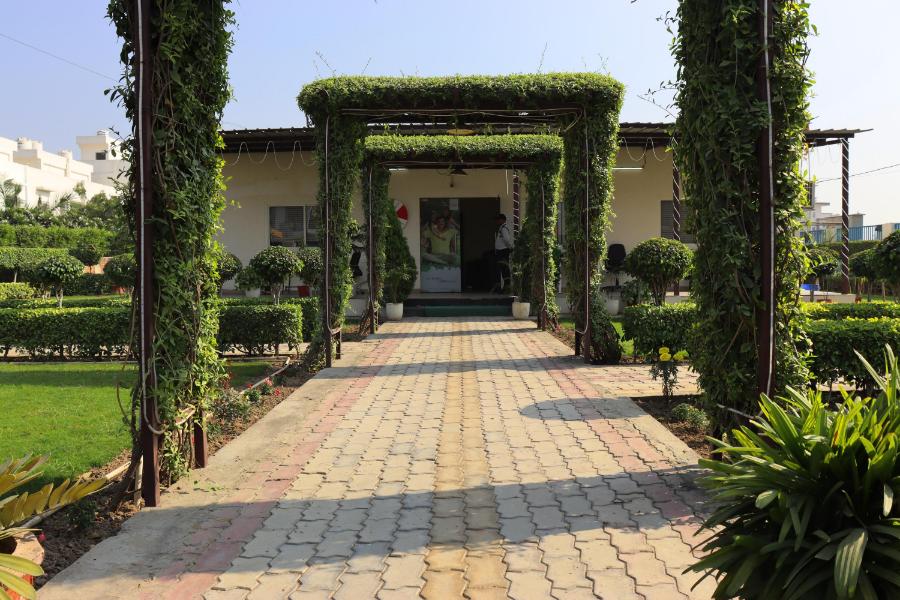 Gallery Photo of 24K Manor